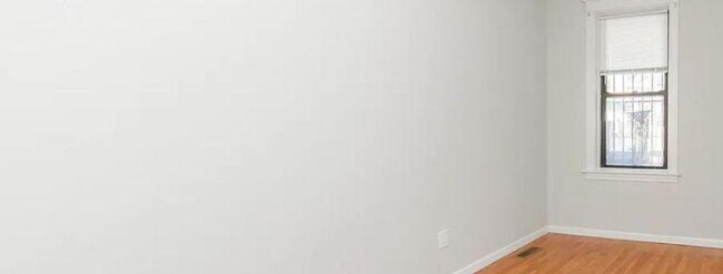 Building Photo - 2 bedroom in Chicago IL 60622
