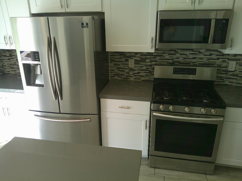 Building Photo - 973 Cedar Pines St