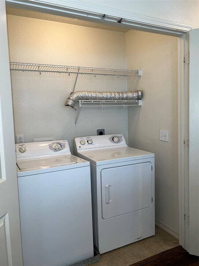 Building Photo - 18823 S Lyford Dr