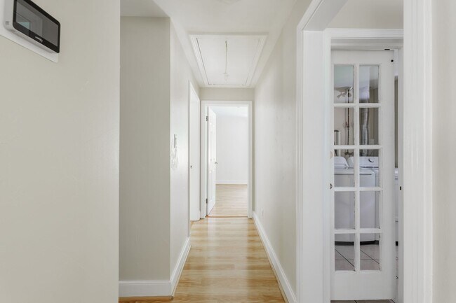Building Photo - Beautiful One Level Home in Bon Air for rent!!