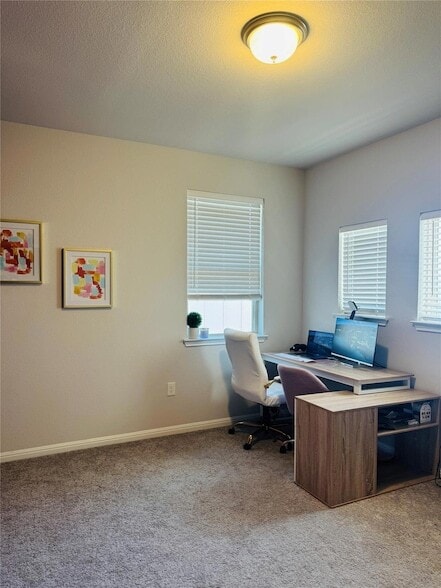 Building Photo - 349 Rend Dr