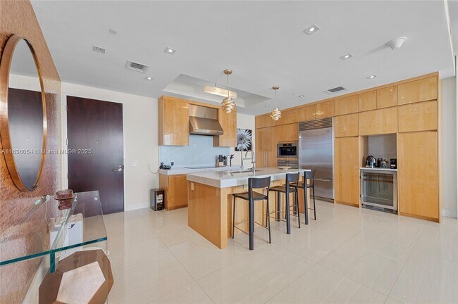 Building Photo - 9705 Collins Ave