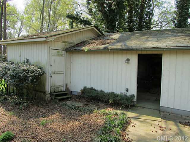 Building Photo - 6512 Springfield Dr