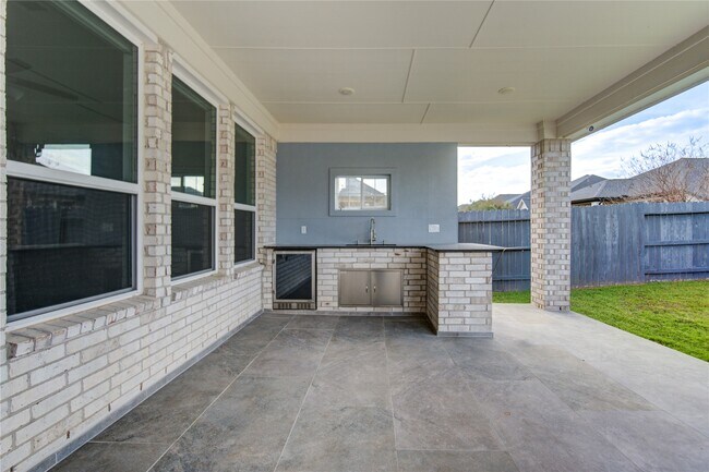 Building Photo - 28918 Woods Rose Ct