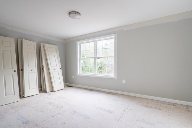 Building Photo - 86 Reservoir Dr