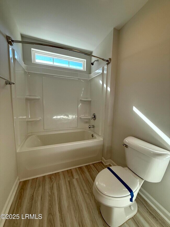 Building Photo - 1069 S Innovation Dr