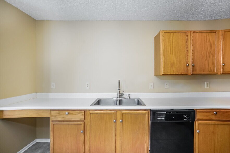Building Photo - 13227 N Etna Green Dr