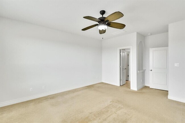 Building Photo - 6928 Donato Pl