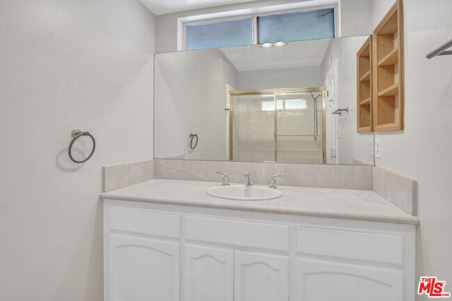 Building Photo - 11410 Canton Dr