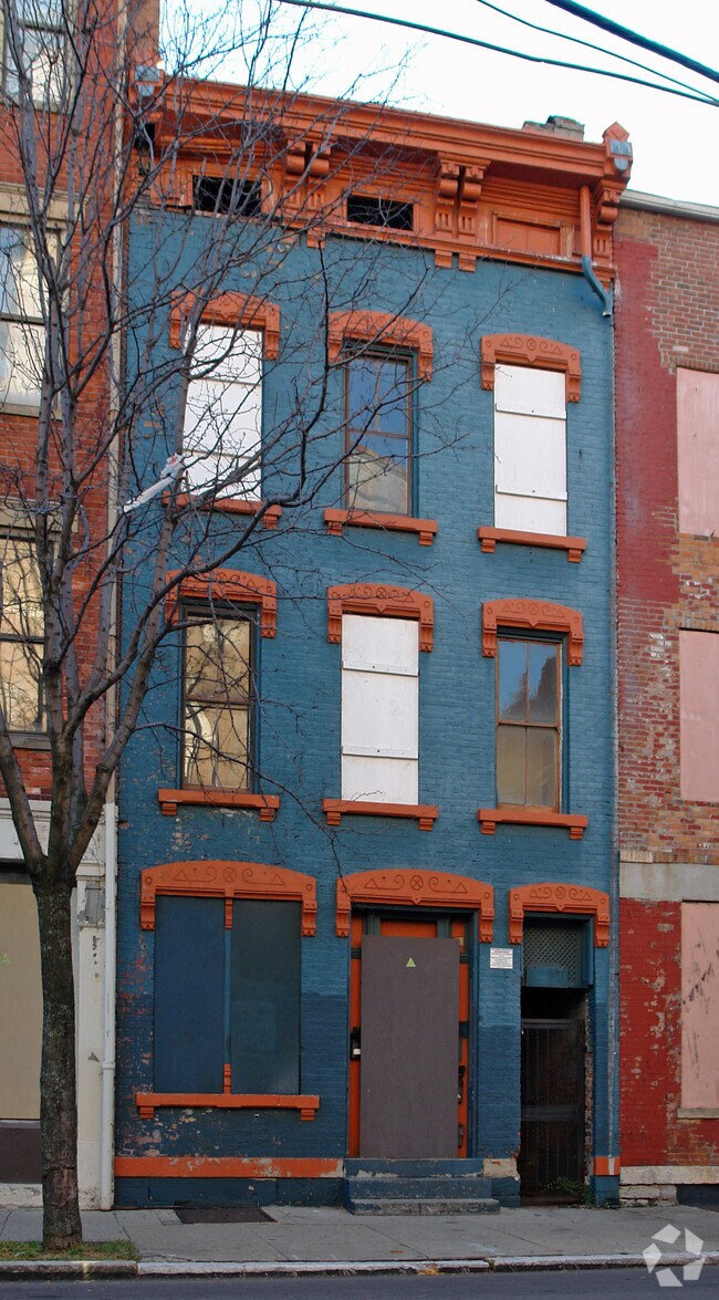 Building Photo - 1436 Race St