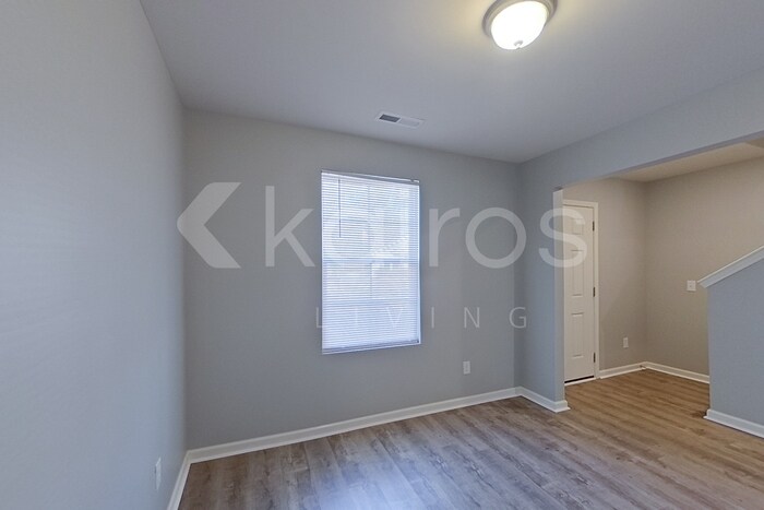 Building Photo - 2639 Provence Dr SE