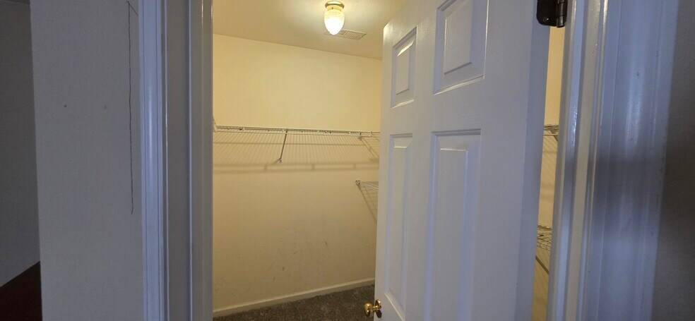 Building Photo - 4001 Blackwolf Dr