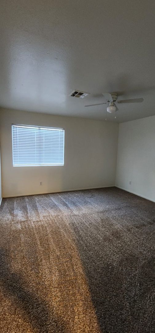 Building Photo - Beautiful 3-Bed, 2.5-Bath Home in Las Vegas