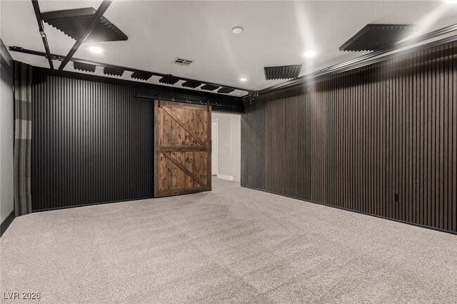 Building Photo - 264 Pointe Ranier Ave