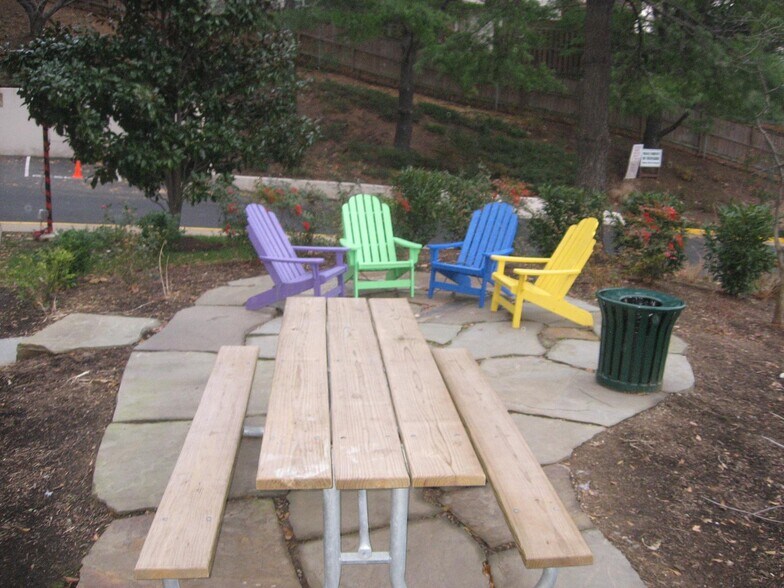Building Photo - 5911 Edsall Rd., APT #705