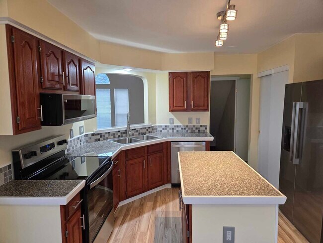 Building Photo - 6067 Abbey Church Rd