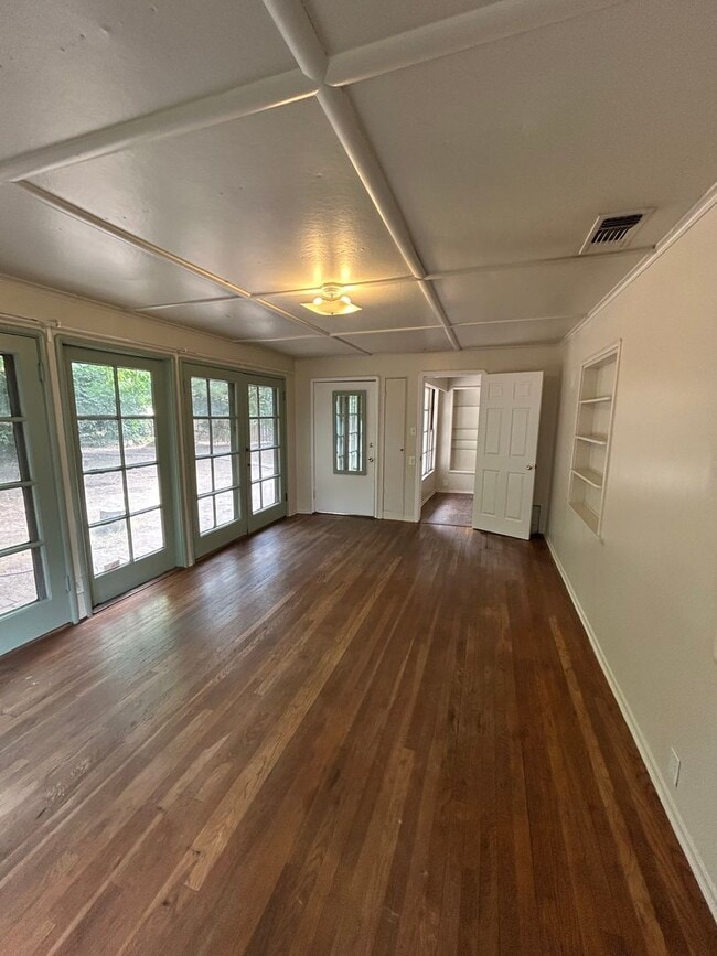 Building Photo - 1153 Arcadian Ave