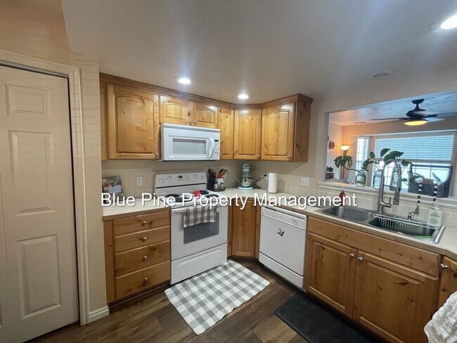 Building Photo - 577 Legacy Ln