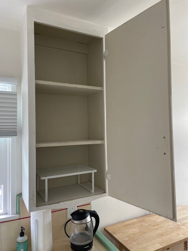 Building Photo - 521 Arcade Dr