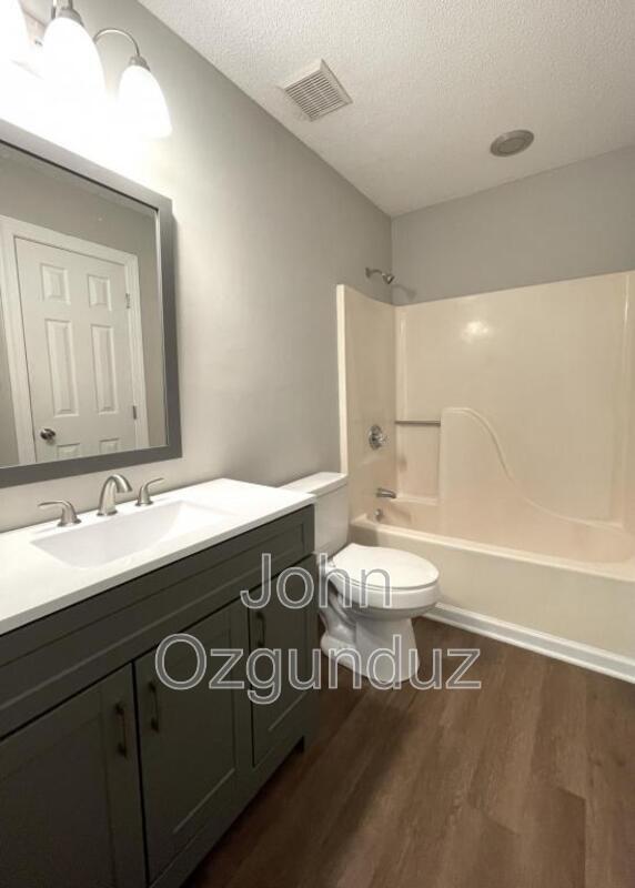Building Photo - 5108 Sinclair Dr