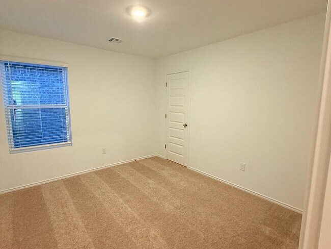 Building Photo - 1840 Black Poplar Wy