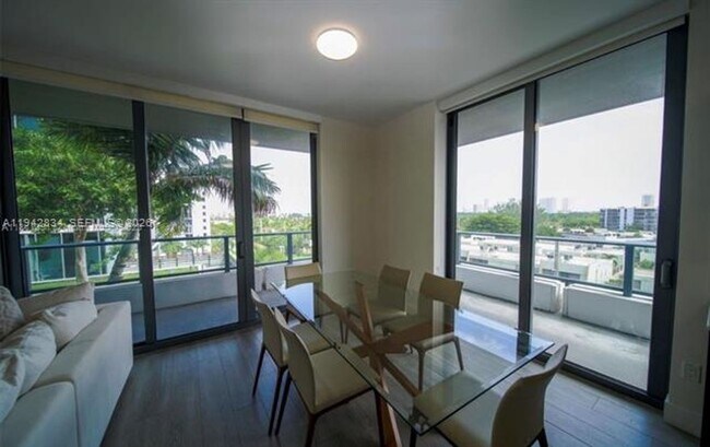 Building Photo - 2960 NE 207th St