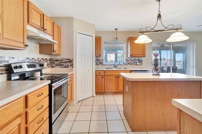 Building Photo - 16012 Lanesboro Ct