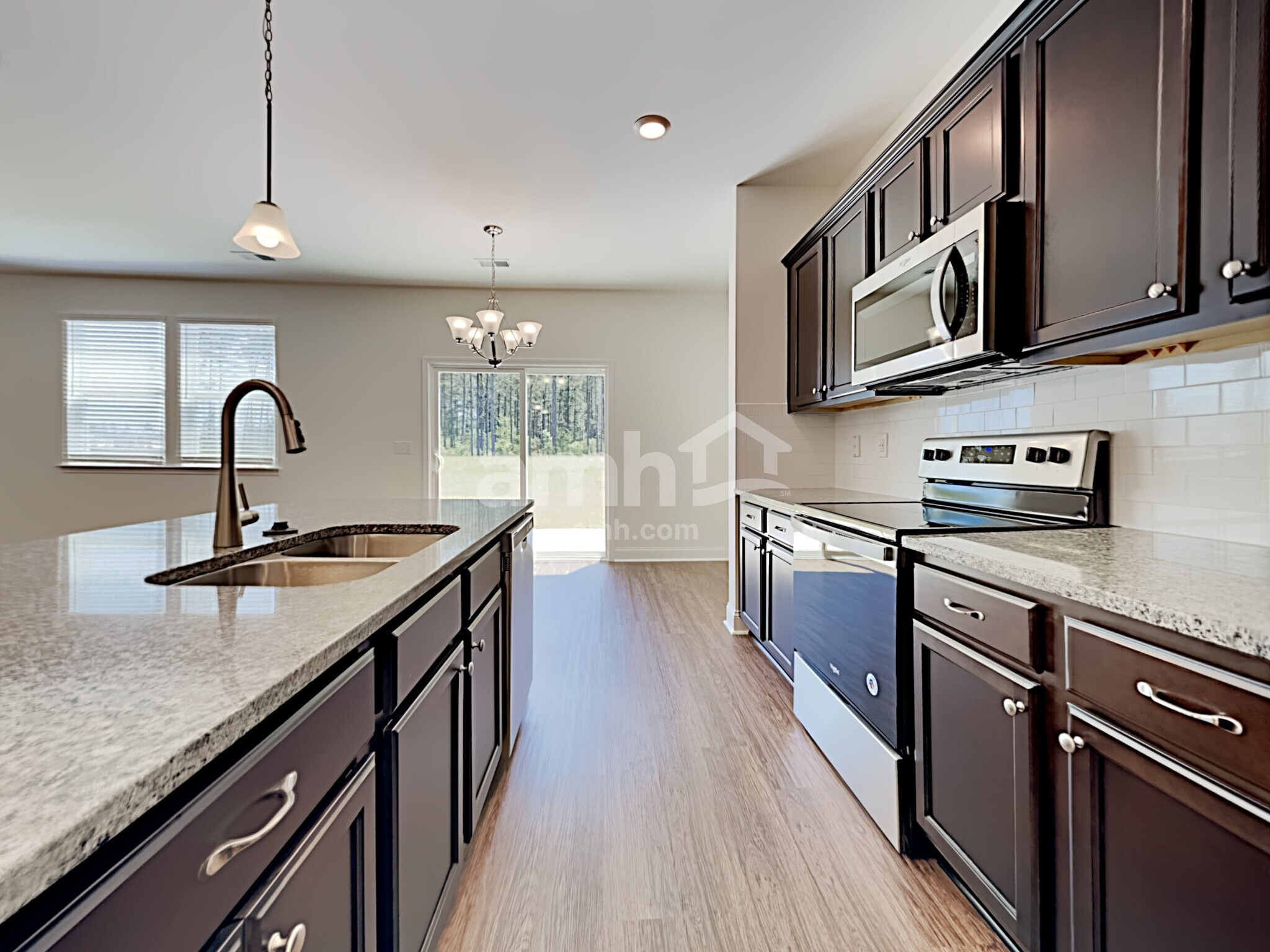 Building Photo - 297 Bering Ln