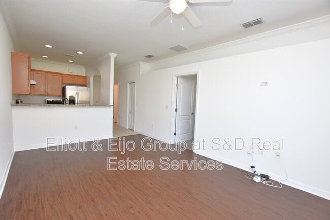 Building Photo - 6352 Sedgeford Dr