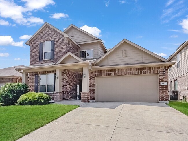Building Photo - 1313 Zanna Grace Way