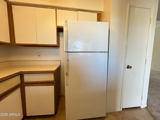 Building Photo - 6230 N 33rd Ave