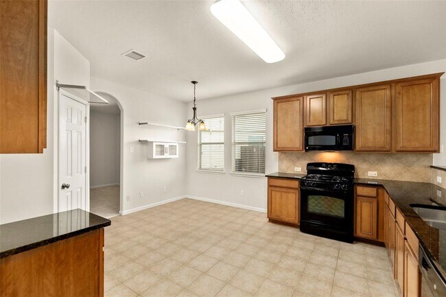 Building Photo - 7211 Desert Oaks Ct