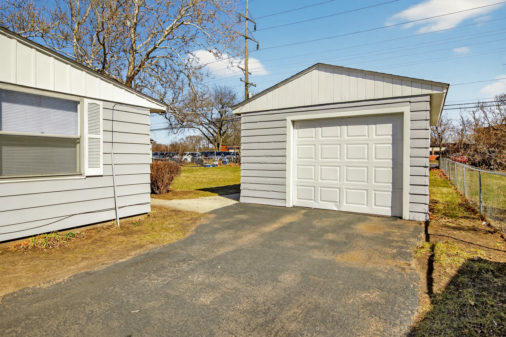 Building Photo - 7525 Mildred Rd