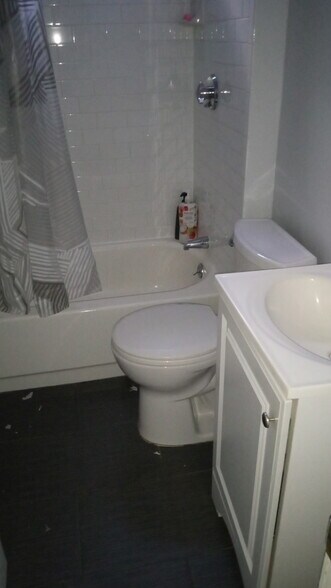 Building Photo - 4 Eleanor St