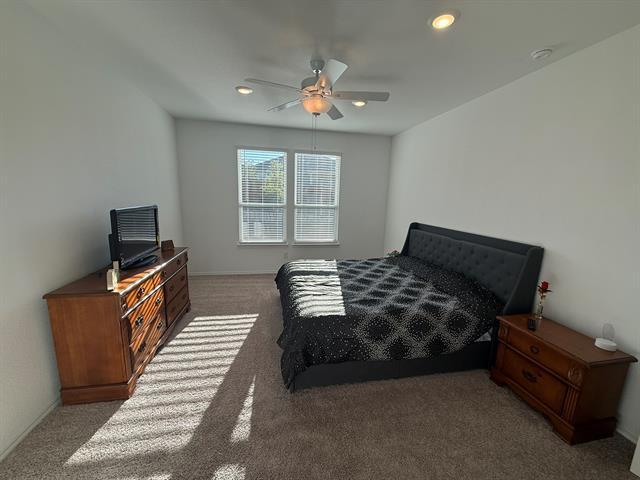 Building Photo - 713 Agarita Way