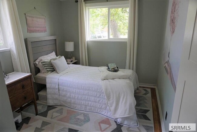 Building Photo - 613 Sykes Dr