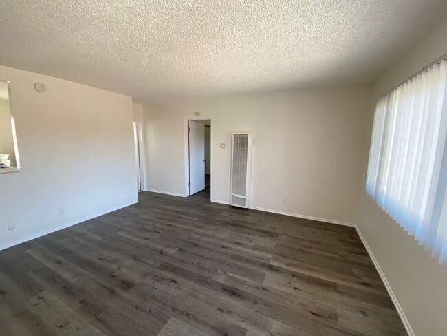 Interior Photo - Royal Palms Apartments