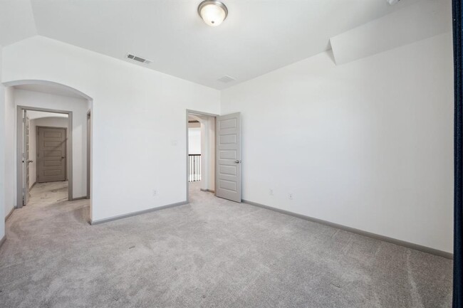 Building Photo - 2122 Mallow Ln