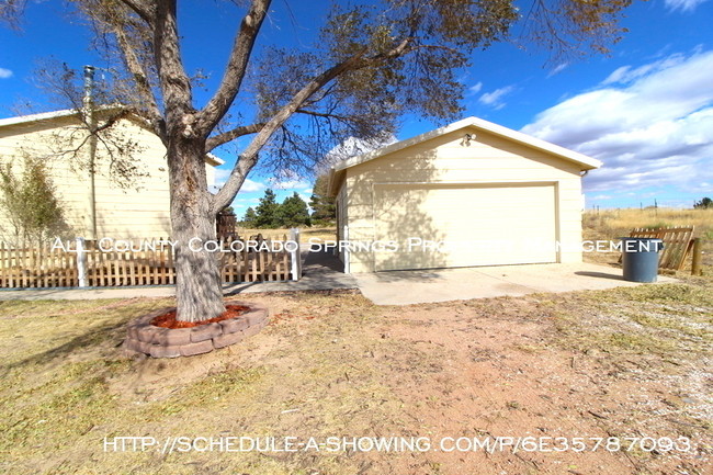 Building Photo - Horse Property Remodeled on 2.5 acres