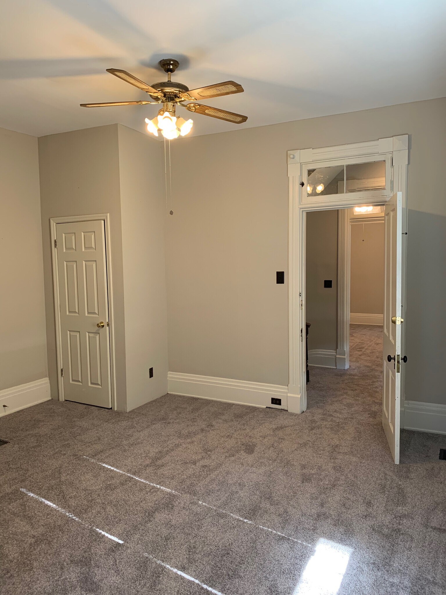 Building Photo - 114 Parker St