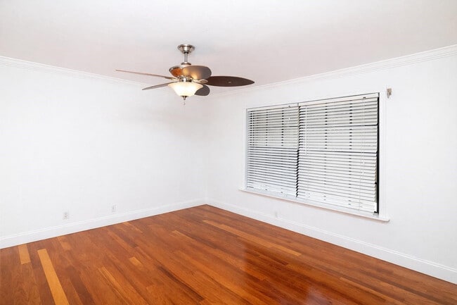 Building Photo - 1524 SE 12th St