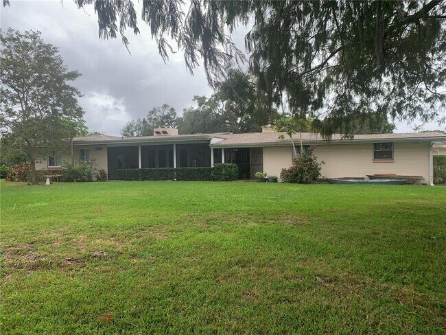 Building Photo - 336 Blue Heron Dr