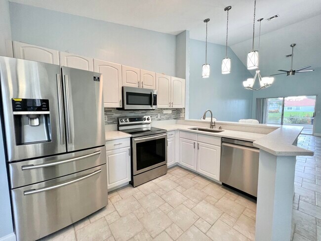 Building Photo - 15306 W Tranquility Lake Dr