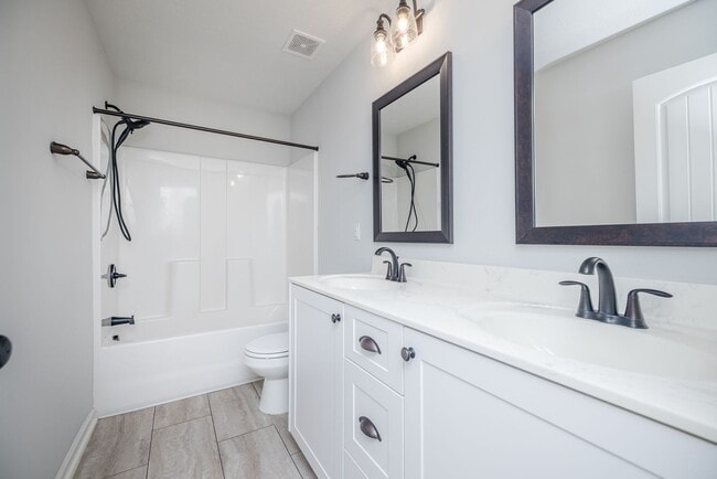 Building Photo - 5270 Copse Dr
