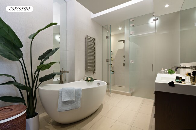 Building Photo - 21 Astor Pl