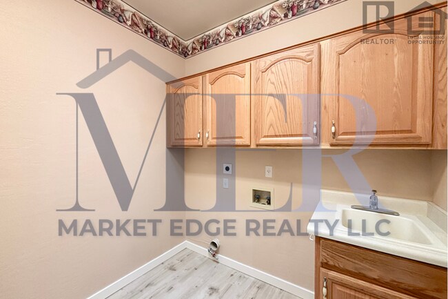 Building Photo - 2Bed/2Bath Patio Home in 55+ Community in ...
