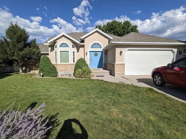 Building Photo - 11559 Thoroughbred Dr
