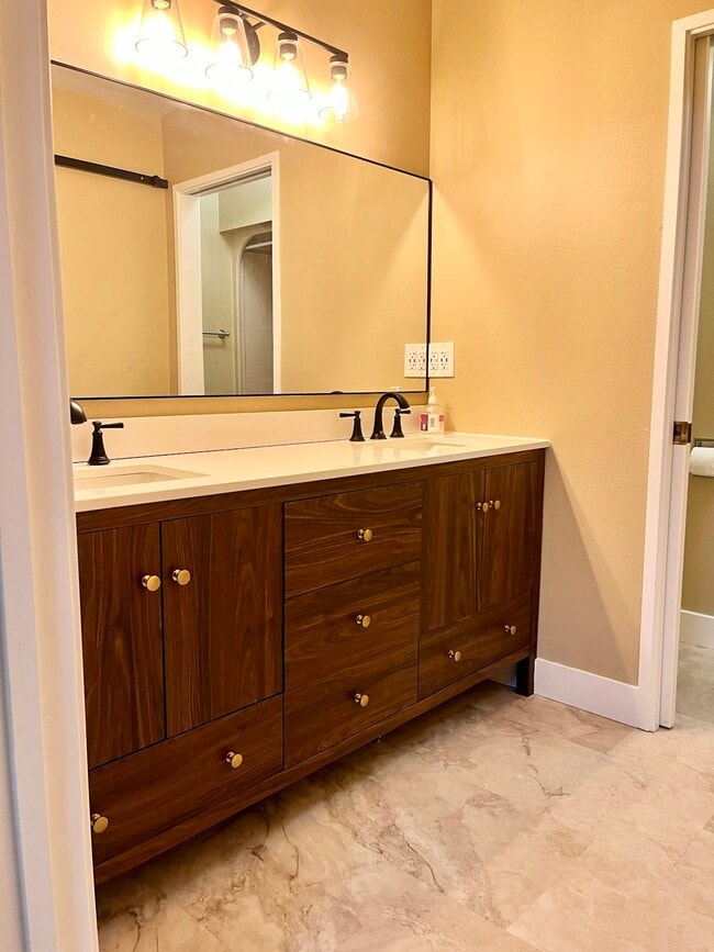 Building Photo - 13806 NW 10th Ct