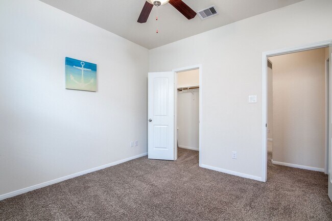 Building Photo - 14014 Sand Ridge Crossing