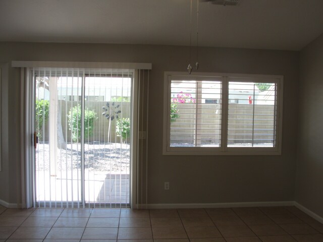 Building Photo - 2357 E Cathy Ct